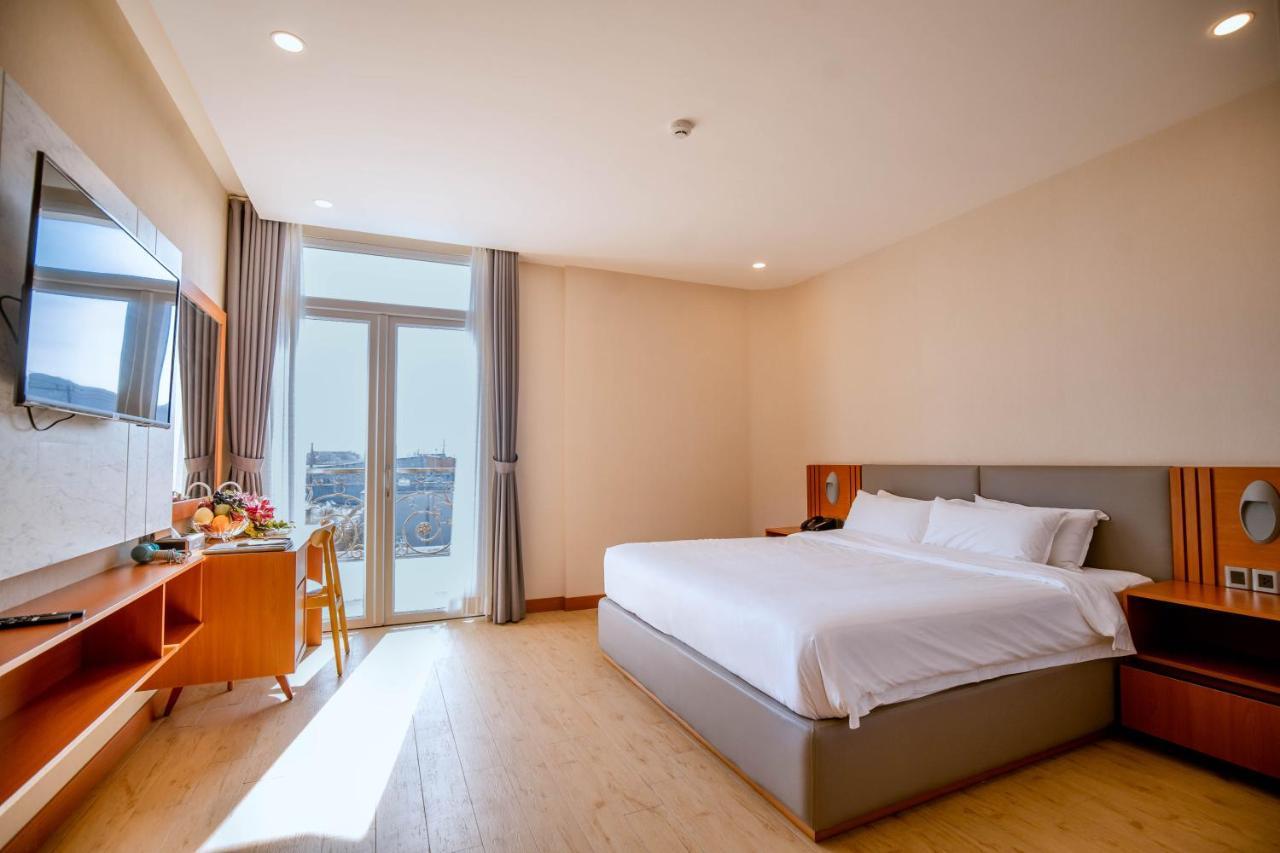 Bella Vita Hotel Лонгхай Экстерьер фото