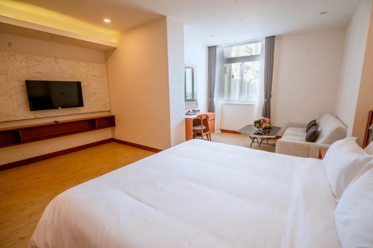 Bella Vita Hotel Лонгхай Экстерьер фото