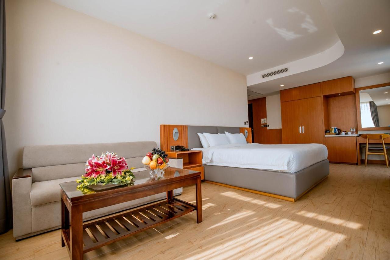 Bella Vita Hotel Лонгхай Экстерьер фото