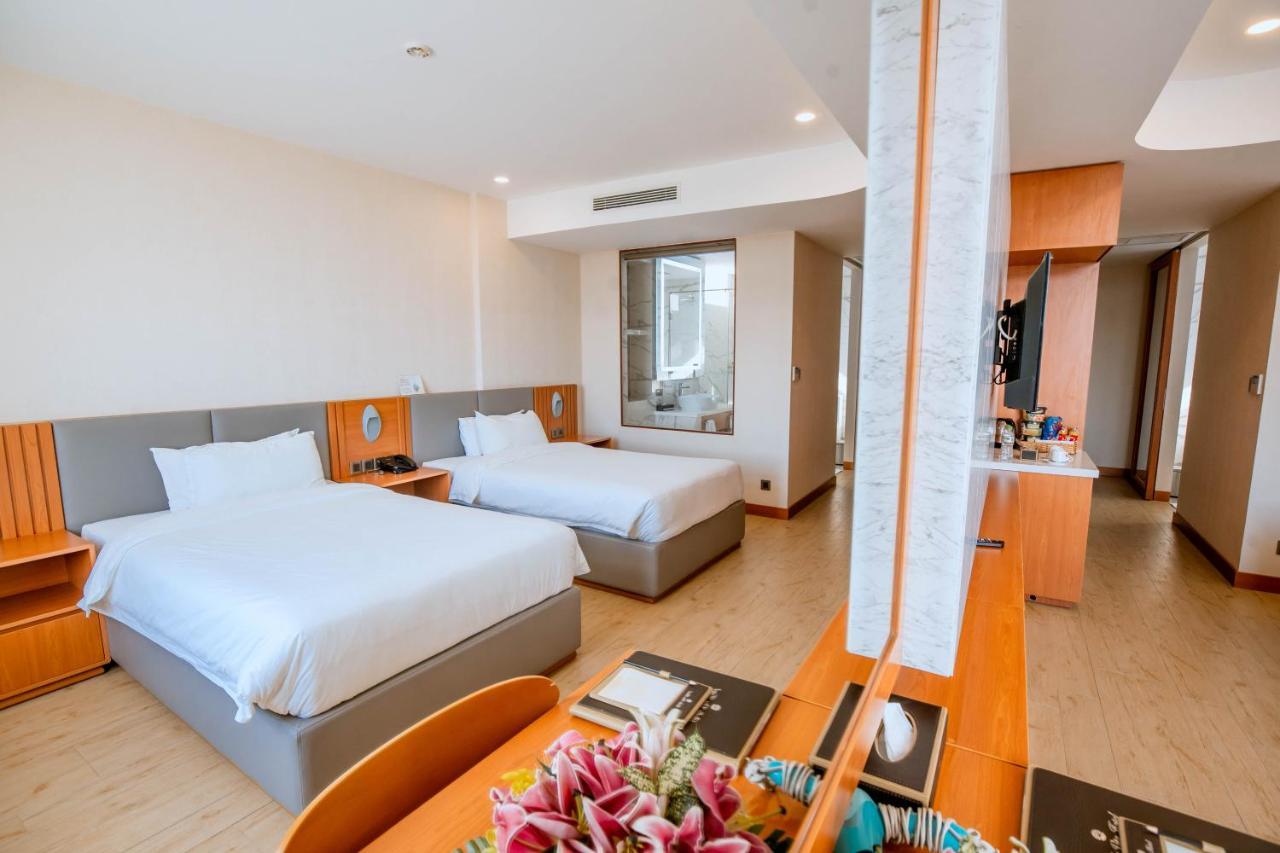 Bella Vita Hotel Лонгхай Экстерьер фото